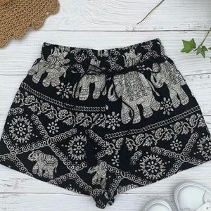 SHEIN Tribal Print Knot Shorts